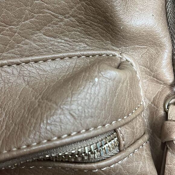 Urban Expressions Tan Reva Backpack - Picture 4 of 12